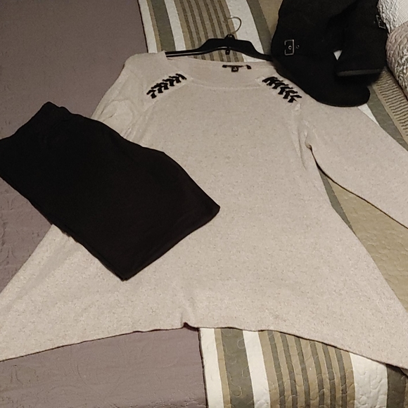 Cashmere like Tunic - Picture 1 of 8